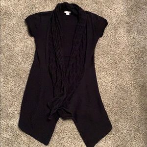 Black Short Sleeve Pullover